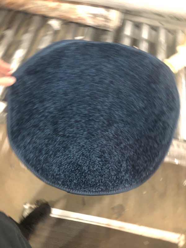 Photo 1 of 22" Round Blue Rug