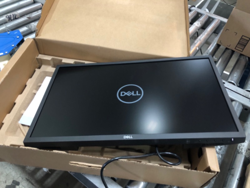 Photo 3 of Dell 24 inch Monitor FHD (1920 x 1080) 16:9 Ratio with Comfortview (TUV-Certified), 75Hz Refresh Rate, 16.7 Million Colors, Anti-Glare Screen with 3H Hardness, Black - SE2422HX 24 Inches SE2422HX