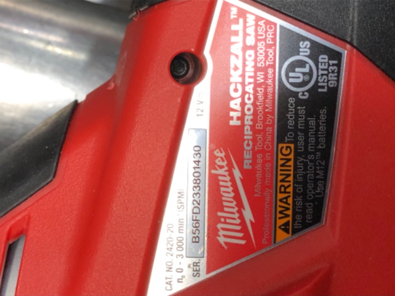 Photo 8 of ***USED - LIKELY MISSING PARTS - UNABLE TO VERIFY FUNCTIONALITY***
Milwaukee M12 12V Lithium-Ion Cordless 4-Tool Combo Kit with (2) Compact 1.5Ah Batteries and Charger