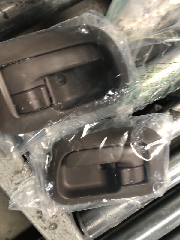 Photo 2 of 2Pcs Interior Door Handle Inside Front Left Right Driver Passenger Side Replacement for 1998 1999 2000 2001 2002 2003 Sienna,6927808010E0,80533 80504,6927708010E0,Brown