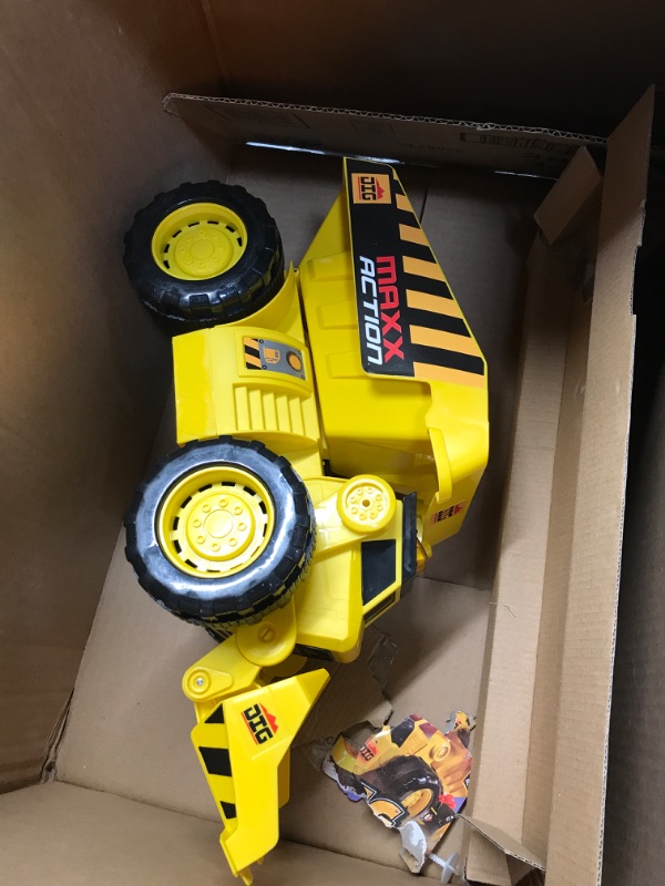 Photo 2 of Sunny Days Entertainment 2-N-1 Dig Rig – Dump Truck and Front End Loader with Lights, Sounds and Motorized Drive, Yellow, Large