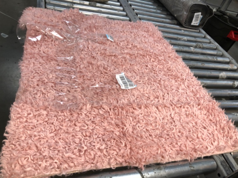 Photo 1 of 3'  X 5' NULOOM PINK RUNNER RUG 