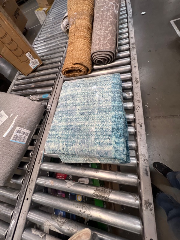 Photo 1 of 6ft area rug 