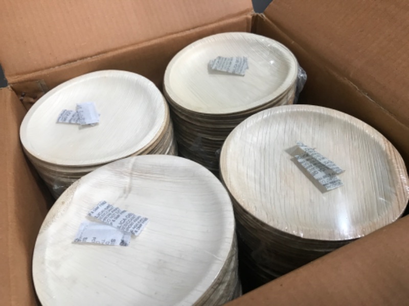 Photo 3 of **small size** ECO SOUL 100% Compostable, Biodegradable, Disposable Palm Leaf Plates | Like Bamboo Plates, Eco-friendly 6' | Sturdy, Microwave & Oven Safe | Party, Wedding, Event Plates (200 Count 6", Round) 200 6" Round Plates