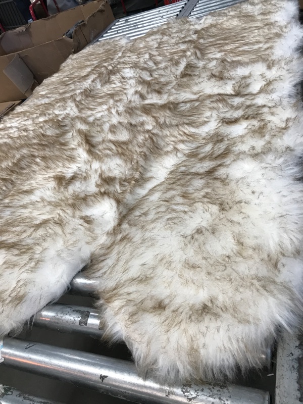 Photo 1 of 4x6ft shaggy rug