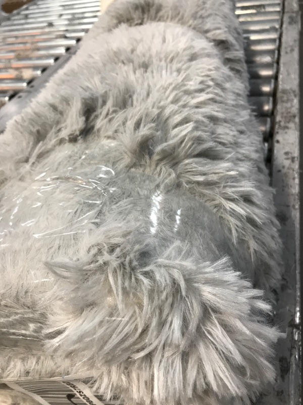 Photo 1 of 4x6ft grey shaggy rug