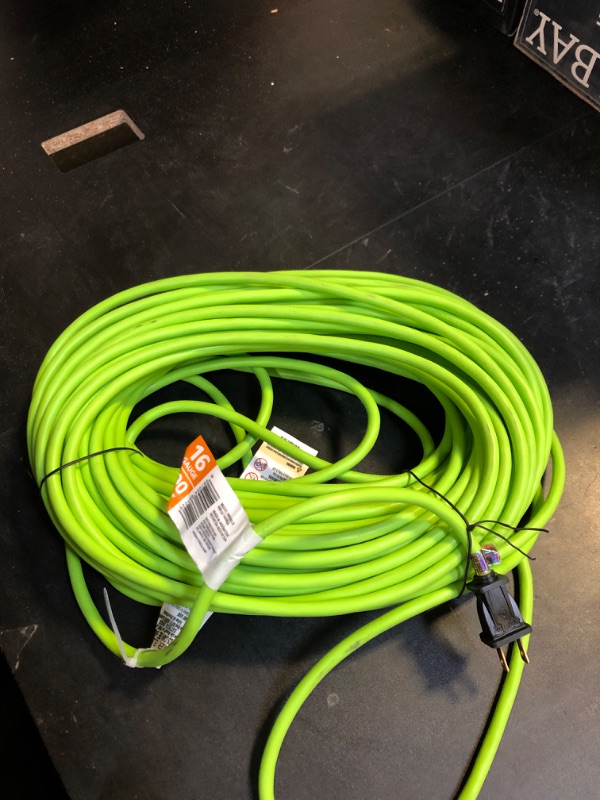 Photo 2 of 100 Ft. 16/2 Outdoor Extension Cord, Green
