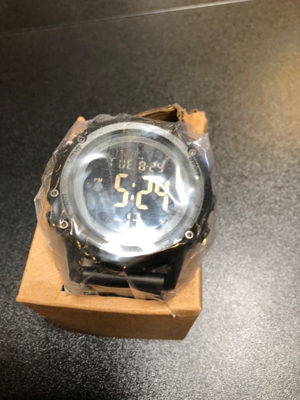 Photo 1 of Men's Digital Watch 