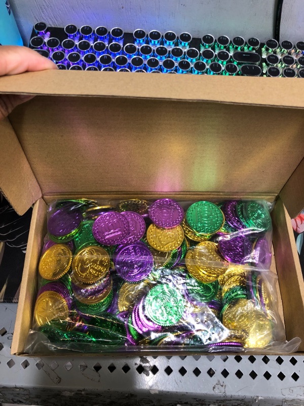Photo 1 of 300 Pcs Mardi Gras Coins Plastic Gold Coins Mardi Gras Decorations Treasure Coins for St. Patricks Day, Mardi Gras Themed Parties Carnival Party Supplies, Game Prop