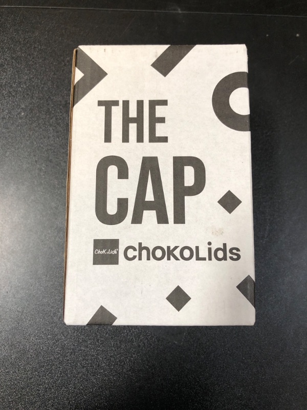 Photo 1 of CHOK.LIDS Everyday Premium Dad Hat Unisex Cotton Baseball Cap for Men and Women Adjustable Lightweight Polo Style Curved Brim (Kelly Green)