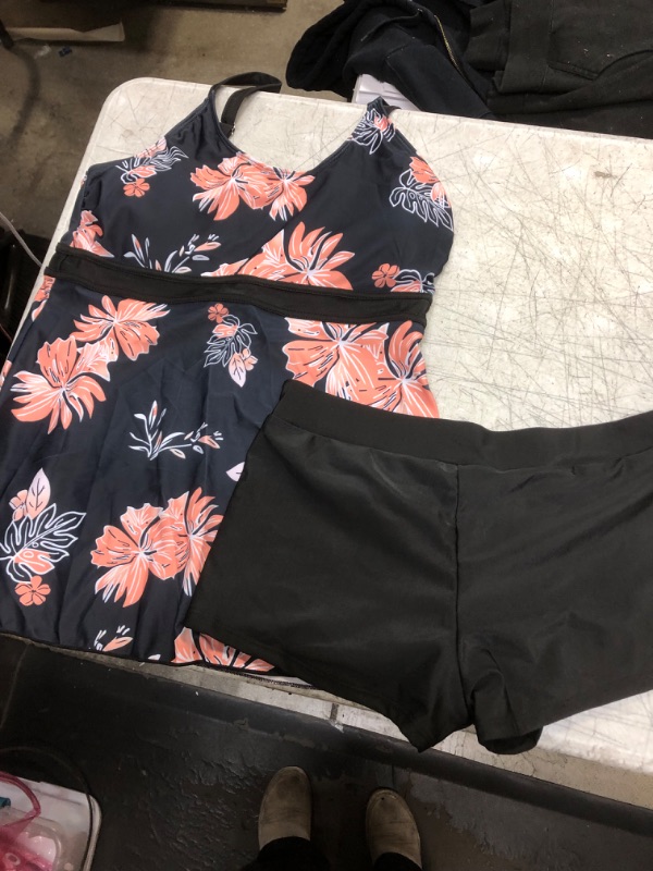 Photo 1 of 2pcs Swimsuit Set Large 