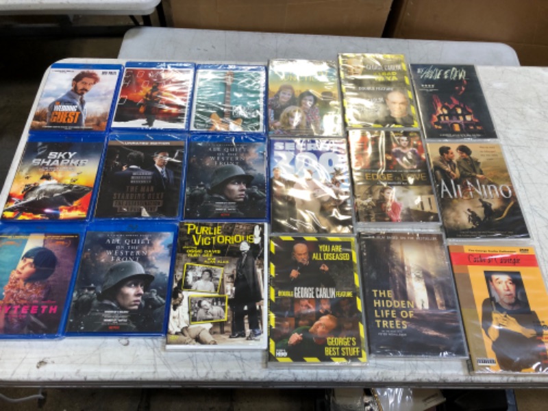 Photo 1 of 18PCS MISCELLANEOUS MOVIE BUNDLE -- SOLD AS IS 