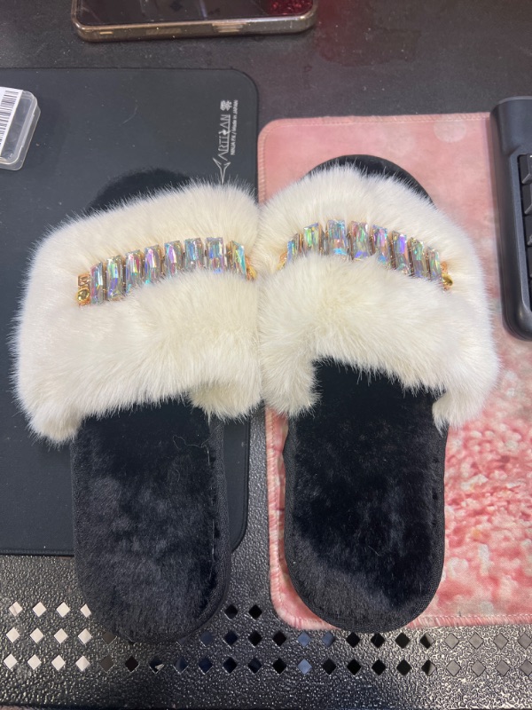 Photo 1 of Dayiss Women Faux Fox Fur Furry Slides Fluffy Slippers Summer Feather Open Toe Single Strap Slip On Flat Sandals Outdoor Indoor   SIZE 38-39