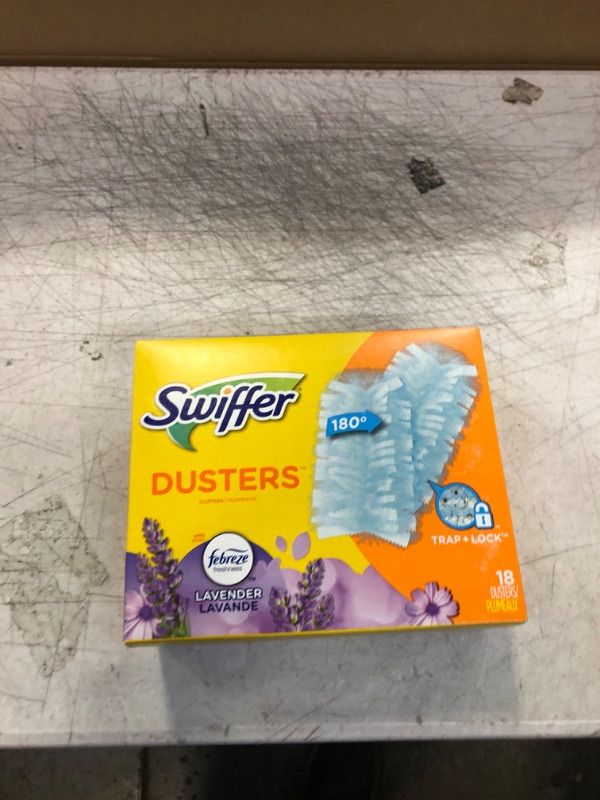 Photo 2 of Swiffer Dusters, Ceiling Fan Duster, Multi Surface Refills with Febreze Lavender, 18 Count 18 Count (Pack of 1) Duster