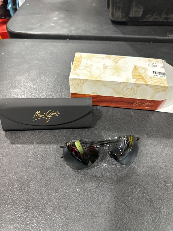 Photo 2 of Maui Jim Men's and Women's 'Akau Polarized Rimless Sunglasses Black Gloss/Maui Rose