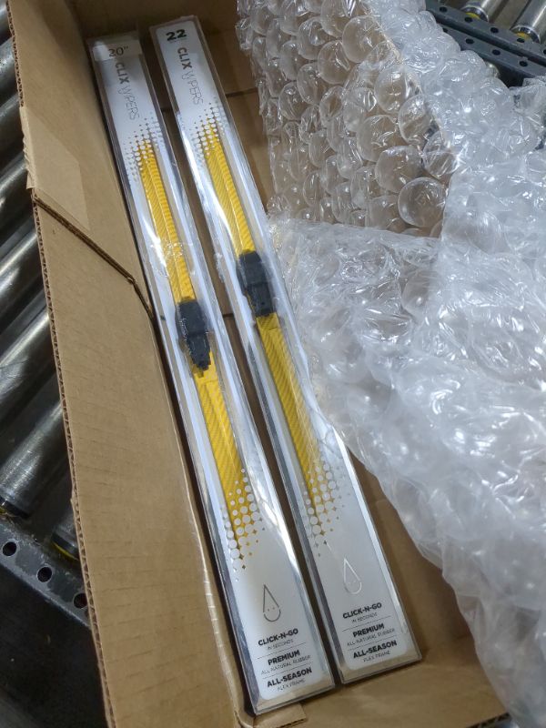 Photo 2 of Clix Wipers - 22" +20"Yellow Carbon Fiber Automotive Replacement Wiper Blade 