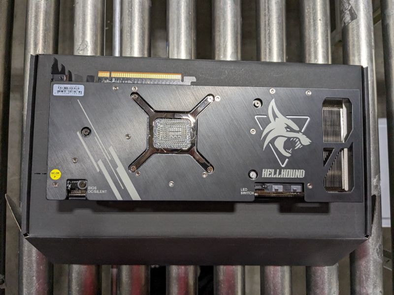 Photo 5 of PowerColor Hellhound AMD Radeon RX 7900 XTX Graphics Card 7900XTX Hellhound