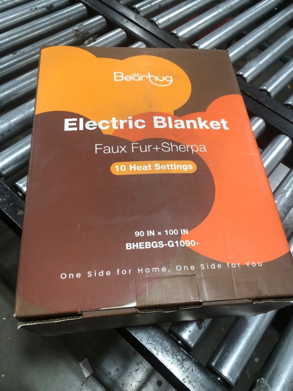 Photo 2 of [New Launch] Bearhug Electric Blanket King Size 100" x 90", Dual Controllers Heated Blanket, Velvet/Sherpa, 10-Heating Level & 1-12H Auto Off, 5 Year Warranty, Over-Heat Protect, ETL, Machine Washable King Size 100" × 90" Gray-velvet & Sherpa