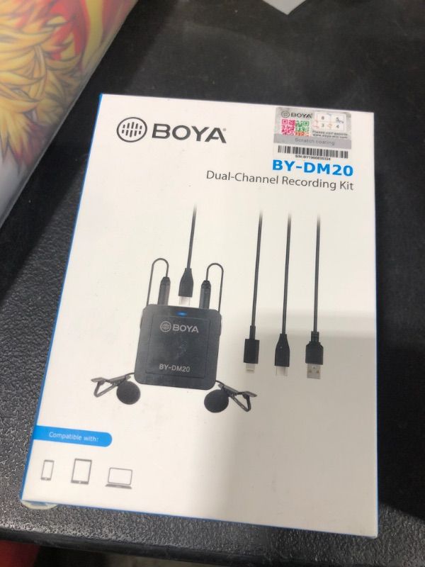 Photo 2 of BOYA BY-DM20 Compact Dual-Channel Lavalier Microphone Recording Kit Mono Stereo with iOS Lighnting Andriod USB Type-C USB-A Cable for Smartphone Tablet PC Inteview Online Course Live Stream