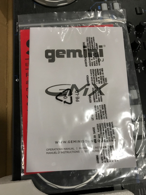 Photo 4 of Gemini Sound GMX Versatile DJ Controller & Media Player - Compact USB/MIDI System 