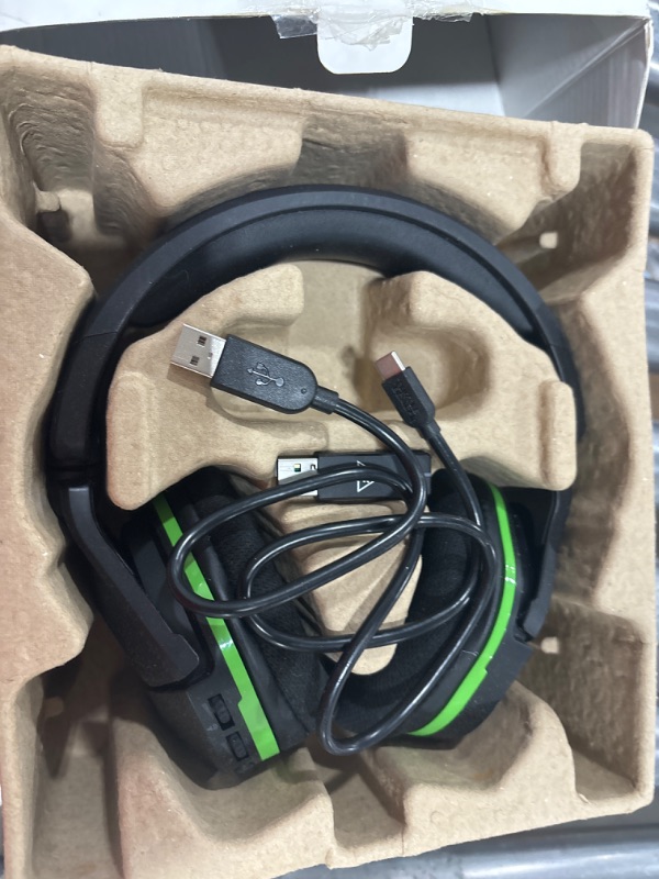 Photo 2 of Turtle Beach Stealth 600 Gen 2 USB Wireless Amplified Gaming Headset - Licensed for Xbox Series X, Xbox Series S, & Xbox One - 24+ Hour Battery, 50mm Speakers, Flip-to-Mute Mic, Spatial Audio - Black Xbox Stealth 600 USB Black