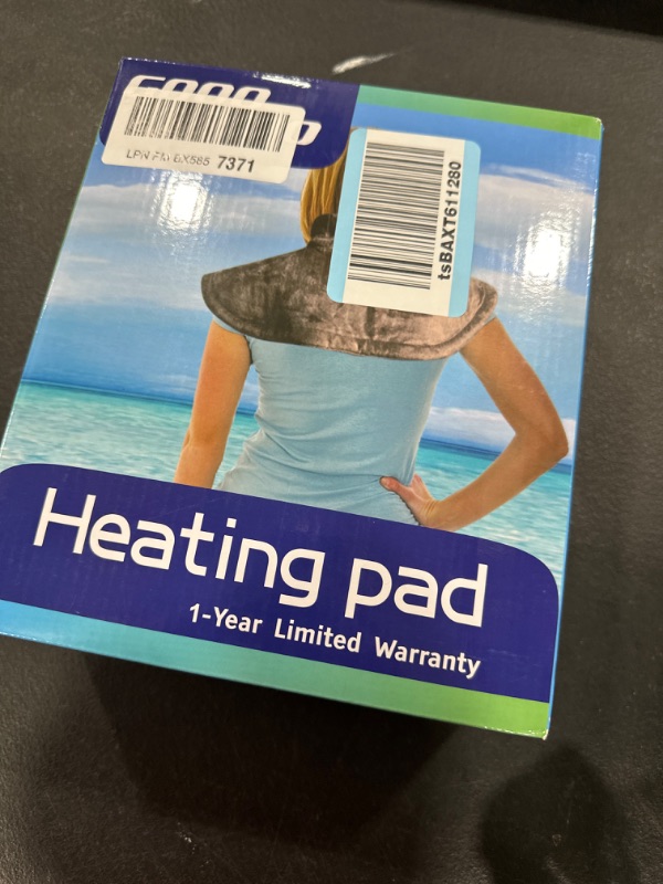 Photo 2 of Heating Pad for/Shoulders/Neck/Back/Waist/AbdomenPain and Wrap Cramps Relief - Moist and Dry Heat Therapy with Auto-Off Electric Hot Heated Pad by GOQOTOMO-20 x25“ HW-PJ