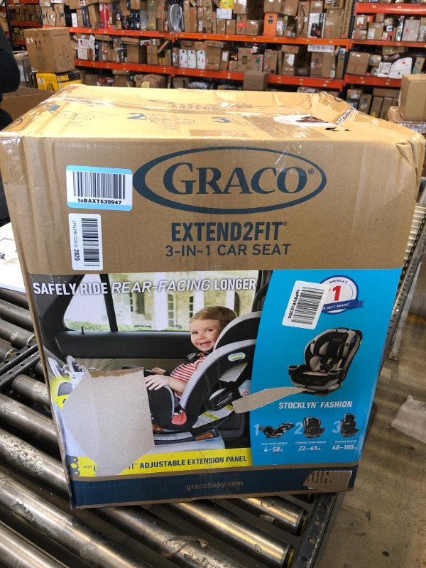 Photo 3 of Graco Extend2Fit 3-in-1 Car Seat, Stocklyn , 20.75x19x24.5 Inch (Pack of 1) 3-in-1 Stocklyn