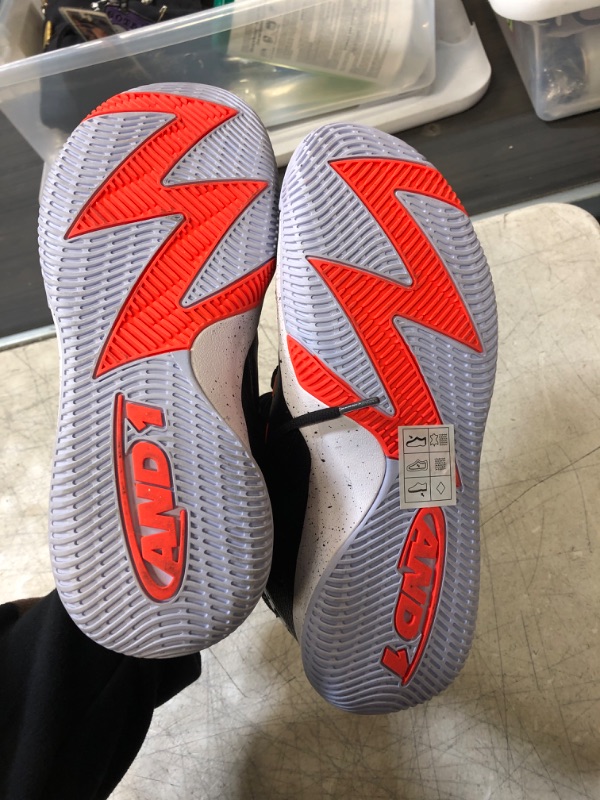 Photo 1 of And1 Men's Takeoff 3.0 Basketball Shoe
SIZE 9.5