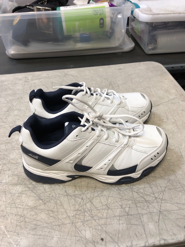 Photo 2 of Men's Avi-Verge Cross Training Shoes
SIZE 9.5 X 