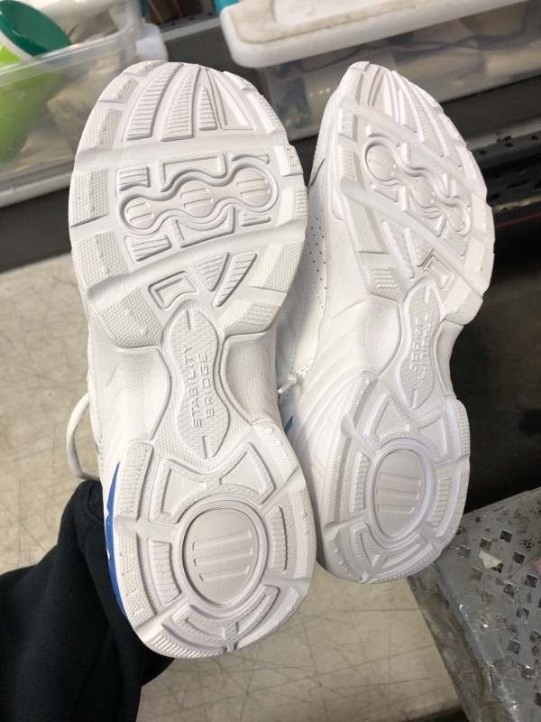 Photo 1 of Dr. Scholl's Neatly Women's Wide Walking Shoes
SIZE 8.5