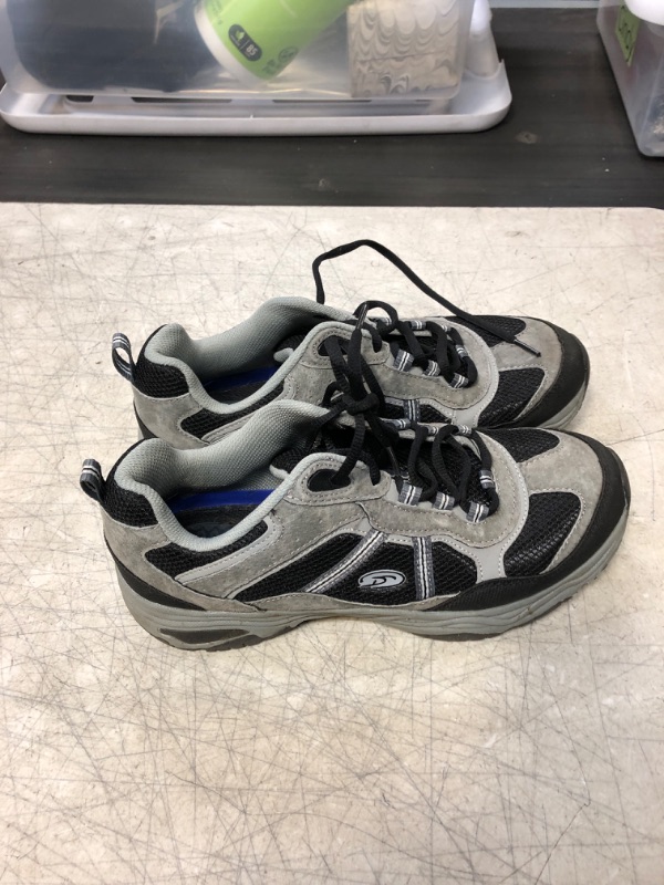 Photo 2 of Dr. Scholl's Marvel Men's Walking Shoes
SIZE 10