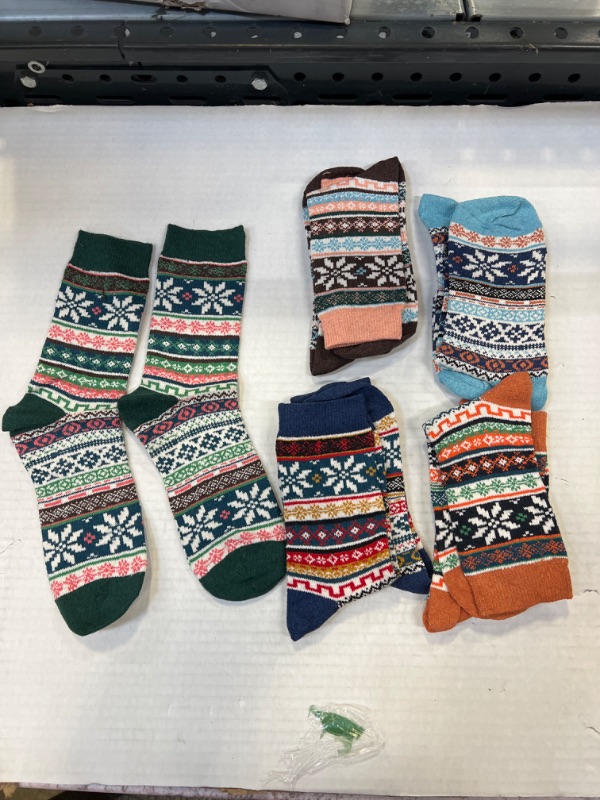 Photo 1 of 5 pairs of womens socks 