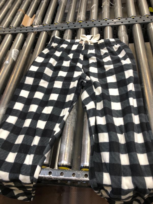 Photo 1 of BOYS WHITE PLAID PANTS
M