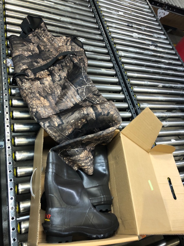 Photo 2 of 8 Fans Chest Waders,Hunting Waders for Men Realtree Timber with 600G Insulated,Waterproof Neoprene Bootfoot Wader for Hunting 13 Timber Camo