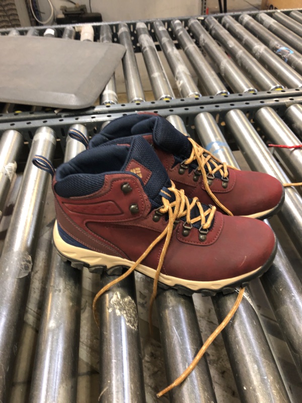 Photo 2 of  Columbia Men’s Newton Ridge Plus II Waterproof Hiking Boots
SIZE  9.5