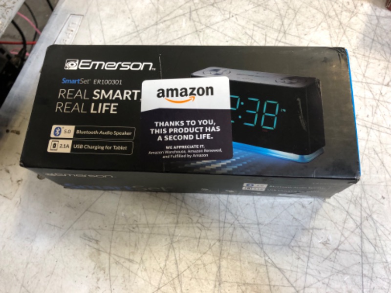 Photo 3 of Emerson SmartSet Alarm Clock Radio with Bluetooth Speaker, Charging Station/Phone Chargers with USB port for iPhone/iPad/iPod/Android and Tablets, ER100301