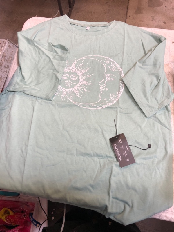 Photo 1 of Green Tshirt Medium 