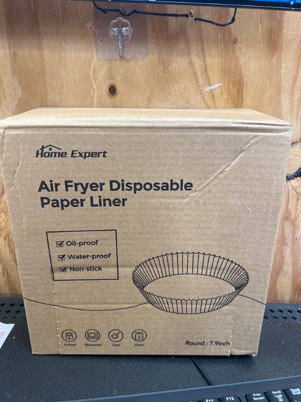 Photo 1 of Air Fryer Parchment Paper Liners- 400PCS Air Fryer Paper Liners Disposable, Liners for Air Fryer Basket, Non-Stick Food Grade Parchment Paper Sheets for Air Fryer,Baking,Cooking 7.9 Inch