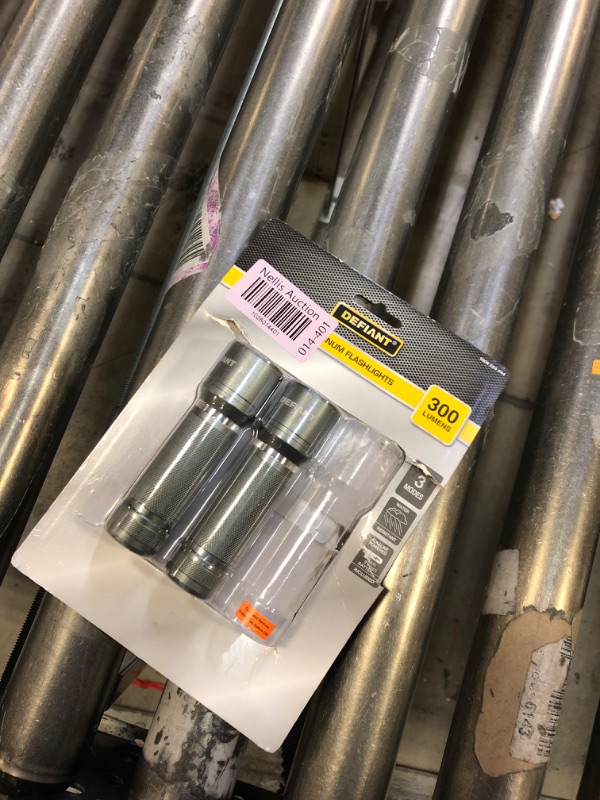 Photo 1 of 300 Lumens Aluminum Flashlight (2Pack)
