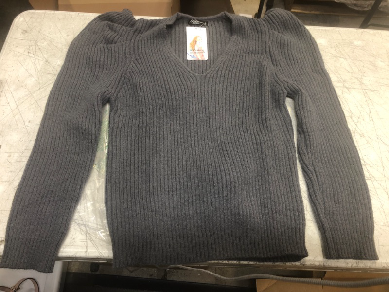 Photo 1 of PRETTYGARDEN GREY SWEATER - SIZE L 