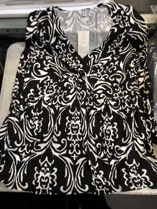 Photo 1 of Black and White Long Sleeve Shirt 3XL