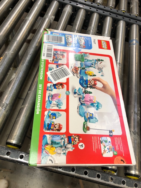 Photo 2 of LEGO Super Mario Fliprus Snow Adventure Expansion Set 71417, Toy for Kids to Combine with Starter Course, with Freezie and Baby Penguin Figures