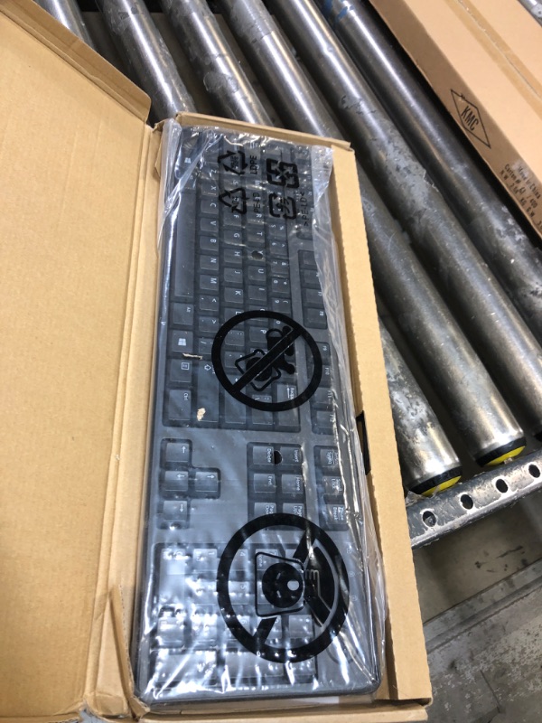 Photo 1 of New Dell KB212-B Wired USB Keyboard (Renewed)