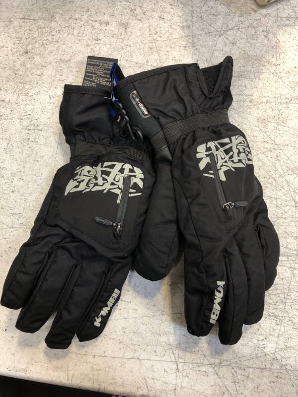 Photo 1 of Black WInter Gloves Large 