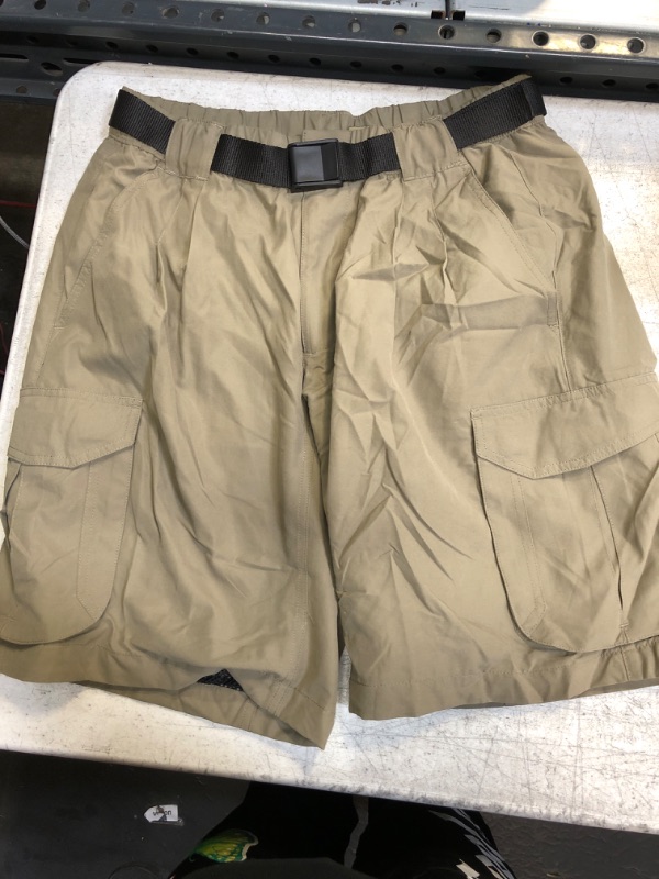 Photo 1 of Green Cargo Shorts Medium 