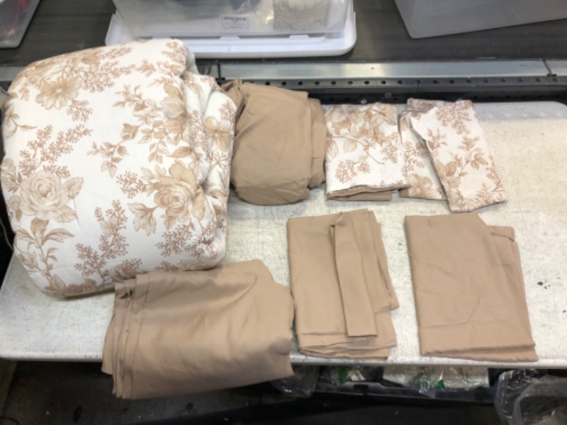 Photo 1 of 7pcs Brown/White Bedsheet Set 90x94" Full/Queen