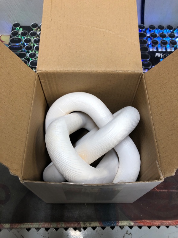 Photo 1 of Yalikop Wood Chain Link Decor 3 Knot Hand Carved Coffee Table Modern Farmhouse Shelf Boho Rustic Decorative Objects for Home Living Room Bedroom Decorations (White)