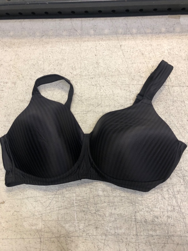 Photo 1 of Black Bra 40D