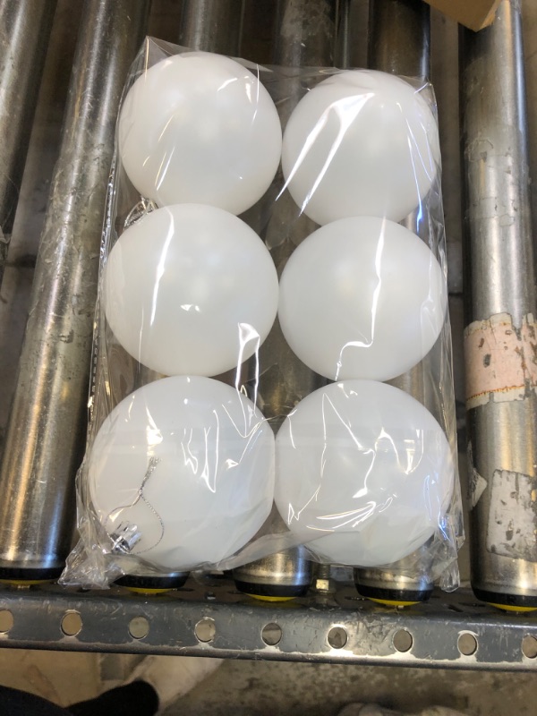 Photo 1 of 6-Pack Plastic Ornaments Christmas Ball Ornaments for Christmas Decorations, Glass Ball Present for Xmas Trees,Festival, Home Party and Wedding Party, Xmas Tree Decorations Set(White)