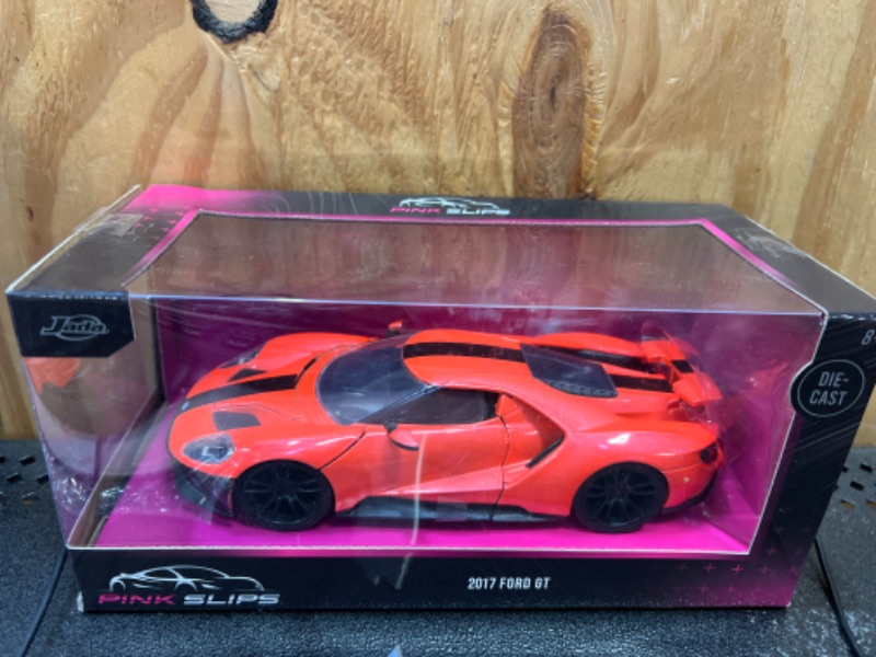 Photo 2 of 2017 Ford GT - Pink Slips 1:24 Scale Diecast Model Car by Jada Toys